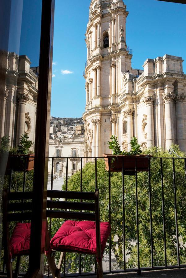 Le Stanze Del Cioccolato Bed & Breakfast Modica Bagian luar foto