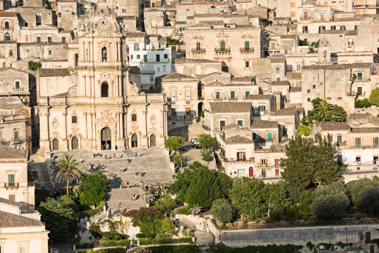 Le Stanze Del Cioccolato Bed & Breakfast Modica Bagian luar foto